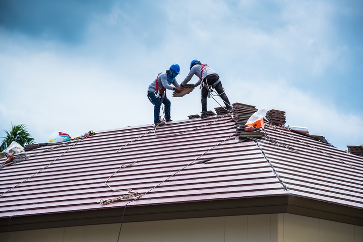 Different roofing materials and care tips for the same