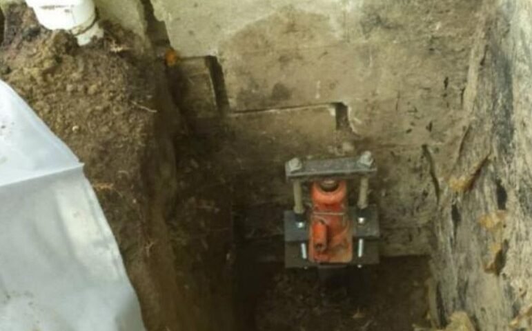 Crawl Space Foundation Repair - Who to Call When Your Home Starts Showing Trouble
